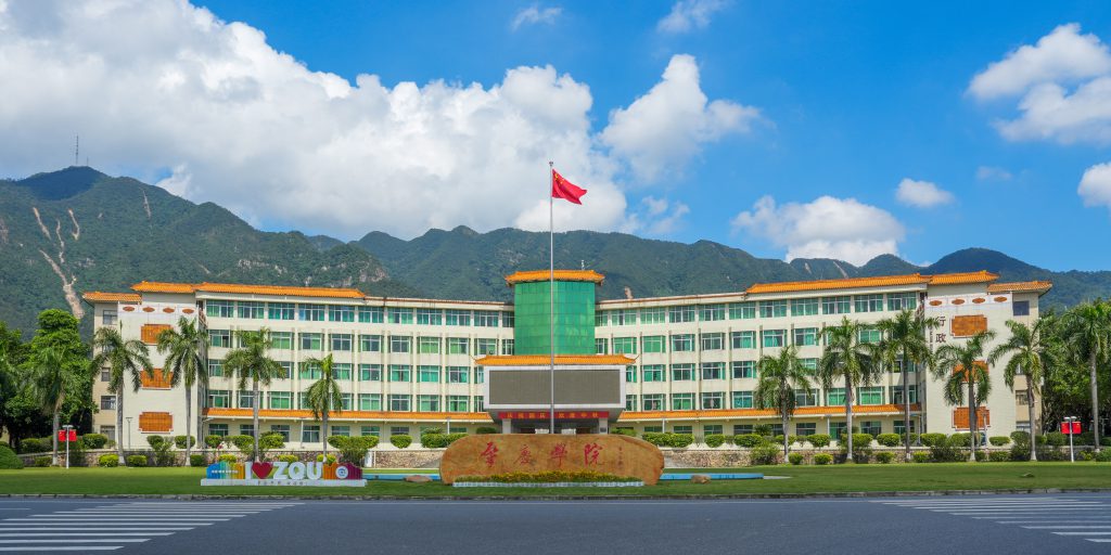 黑龙江肇源县校园空气能供暖改造